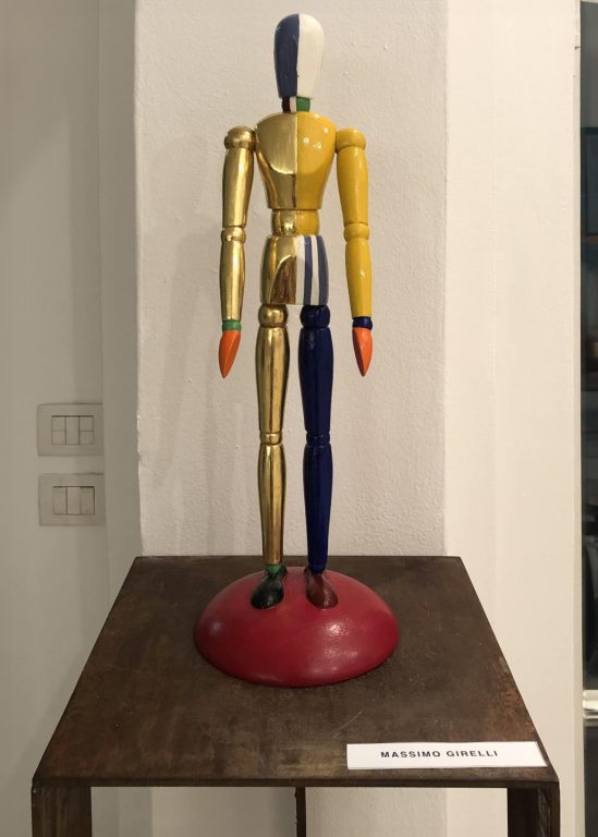 C'è vita su Marte! Legno di tiglio, foglia d'oro e tempera all'uovo cm. 18x18x56 - 2023